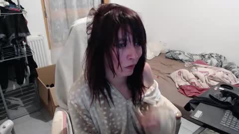 Snapshot of missthon chatting on November 13, 2025, 6:23 am missthon online show from November 13, 2025, 6:23 am