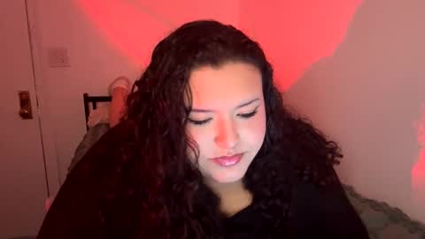 Snapshot of missvalentines chatting on October 20, 2025, 11:27 pm Miss Valentine online show from October 20, 2025, 11:27 pm