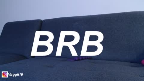 missvirggii online show from February 6, 2025, 11:15 pm