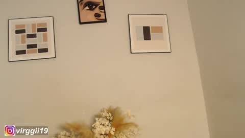 missvirggii online show from September 18, 2025, 11:29 pm