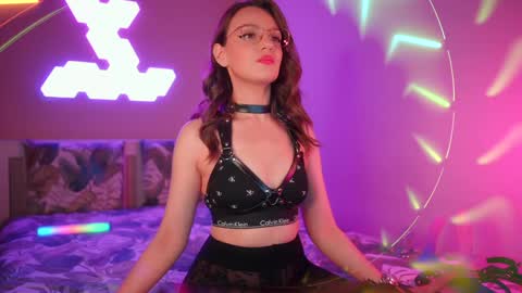 Snapshot of misswaltrude chatting on February 7, 2025, 9:58 pm Miss Waltrude online show from February 7, 2025, 9:58 pm