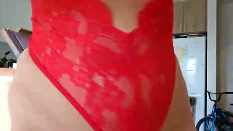 Snapshot of missysmalls chatting on November 13, 2025, 6:40 pm Missy online show from November 13, 2025, 6:40 pm