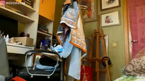 Zlata online show from December 18, 2025, 7:58 am