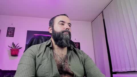 Snapshot of misterlov3r chatting on December 14, 2024, 1:28 am misterlov3r online show from December 14, 2024, 1:28 am