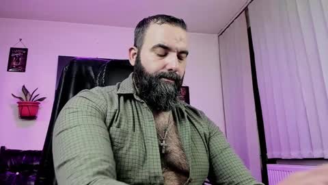 Snapshot of misterlov3r chatting on January 23, 2025, 12:14 am misterlov3r online show from January 23, 2025, 12:14 am