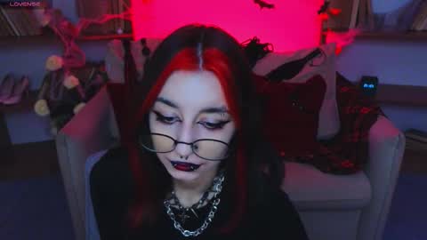 Marcelline online show from October 31, 2025, 10:16 am