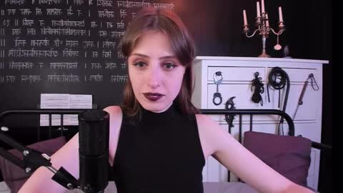 Snapshot of mistress_marlene chatting on October 25, 2025, 8:11 am Mistress Marlene online show from October 25, 2025, 8:11 am