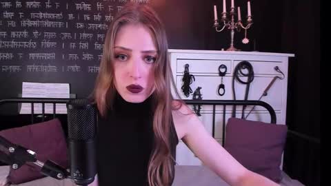 Snapshot of mistress_marlene chatting on November 29, 2025, 6:38 am Mistress Marlene online show from November 29, 2025, 6:38 am