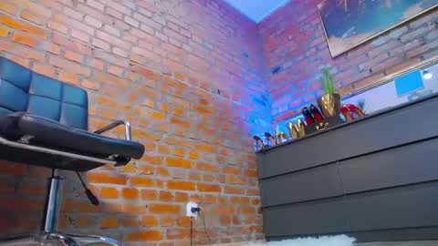 Snapshot of mistress_milana_ chatting on January 1, 2025, 5:44 pm mistress_milana_ online show from January 1, 2025, 5:44 pm