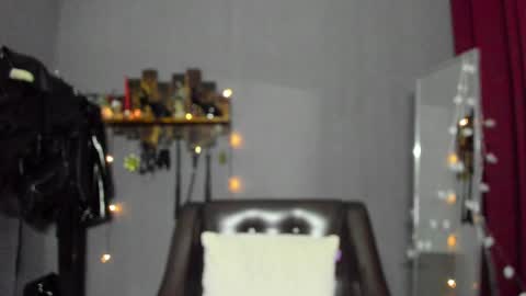 Snapshot of mistress_pamela_ chatting on December 29, 2024, 5:31 am Mistress Pamela online show from December 29, 2024, 5:31 am