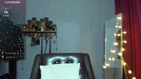 Snapshot of mistress_pamela_ chatting on December 29, 2024, 11:40 am Mistress Pamela online show from December 29, 2024, 11:40 am