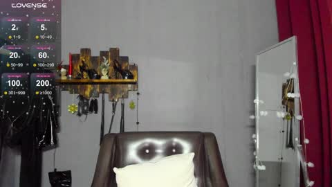 Snapshot of mistress_pamela_ chatting on January 5, 2025, 8:43 am Mistress Pamela online show from January 5, 2025, 8:43 am