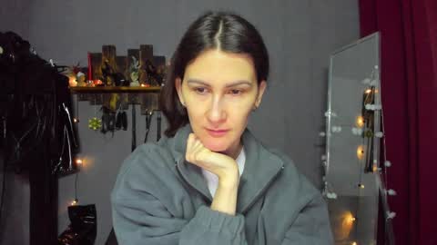 Snapshot of mistress_pamela_ chatting on January 9, 2025, 3:26 am Mistress Pamela online show from January 9, 2025, 3:26 am