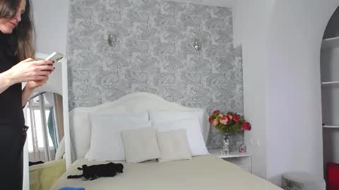 Snapshot of mistress_pamela_ chatting on October 21, 2025, 10:27 am Mistress Pamela online show from October 21, 2025, 10:27 am