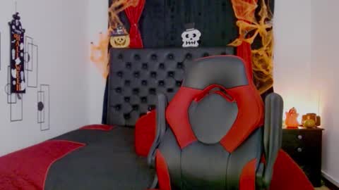 Snapshot of mistresslombana_666 chatting on October 14, 2025, 5:30 am Mistresslombana online show from October 14, 2025, 5:30 am