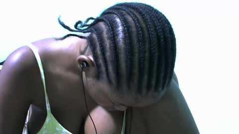 Snapshot of misty_shee chatting on February 5, 2025, 11:17 pm misty_shee online show from February 5, 2025, 11:17 pm