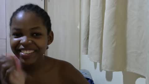 Snapshot of misty_shee chatting on February 21, 2025, 1:11 pm misty_shee online show from February 21, 2025, 1:11 pm