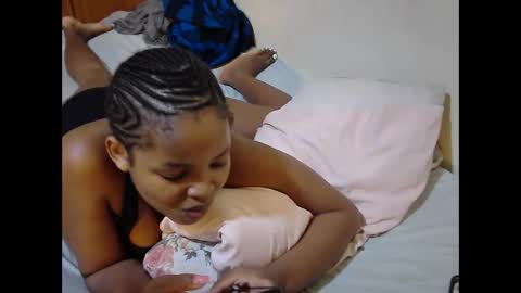 Snapshot of misty_shee chatting on September 12, 2025, 7:14 pm misty_shee online show from September 12, 2025, 7:14 pm