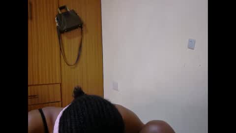 Snapshot of misty_shee chatting on September 15, 2025, 10:54 pm misty_shee online show from September 15, 2025, 10:54 pm