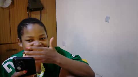 Snapshot of misty_shee chatting on September 28, 2025, 6:46 pm misty_shee online show from September 28, 2025, 6:46 pm