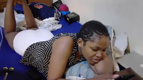 Snapshot of misty_shee chatting on September 29, 2025, 8:02 pm misty_shee online show from September 29, 2025, 8:02 pm