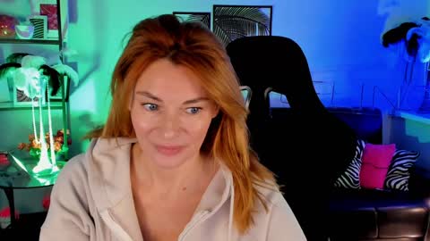 MistyBarnes NONUDE MODEL online show from December 4, 2024, 8:34 am