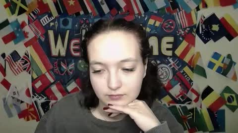 Snapshot of mistyrosee chatting on October 30, 2025, 7:32 am Aria online show from October 30, 2025, 7:32 am