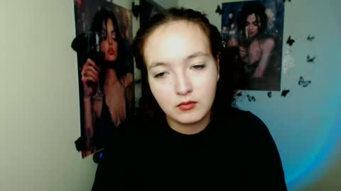 Snapshot of mistyrosee chatting on November 17, 2025, 7:14 am Aria online show from November 17, 2025, 7:14 am