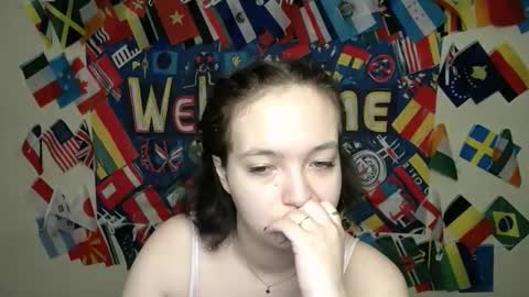 Snapshot of mistyrosee chatting on November 18, 2025, 7:13 am Aria online show from November 18, 2025, 7:13 am