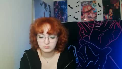 Snapshot of mistyrosee chatting on December 14, 2025, 7:58 am Aria online show from December 14, 2025, 7:58 am