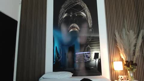 Snapshot of miticabrennet chatting on October 24, 2025, 3:36 am Mtica Brennet online show from October 24, 2025, 3:36 am