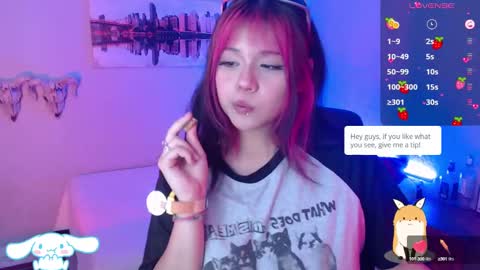 Snapshot of mixie_cute chatting on January 10, 2025, 10:15 pm mixie_cute online show from January 10, 2025, 10:15 pm