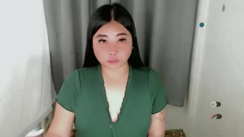 Snapshot of miya_licious chatting on November 17, 2025, 4:24 pm cassie marie online show from November 17, 2025, 4:24 pm