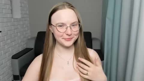 Miya online show from February 24, 2025, 9:09 pm