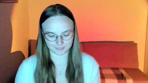 Miya online show from September 26, 2025, 9:41 pm