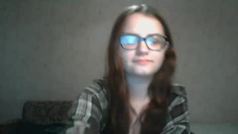 Snapshot of miyabe chatting on December 18, 2024, 7:15 am Milana online show from December 18, 2024, 7:15 am