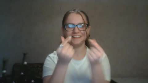 Snapshot of miyabe chatting on February 6, 2025, 1:21 pm Milana online show from February 6, 2025, 1:21 pm
