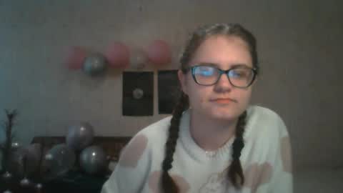 Snapshot of miyabe chatting on February 24, 2025, 1:10 pm Milana online show from February 24, 2025, 1:10 pm
