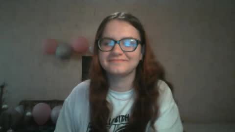 Snapshot of miyabe chatting on March 5, 2025, 1:17 pm Milana online show from March 5, 2025, 1:17 pm