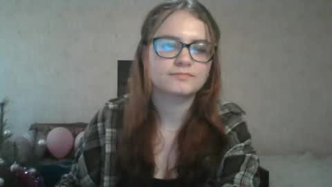 Snapshot of miyabe chatting on March 8, 2025, 11:27 am Milana online show from March 8, 2025, 11:27 am