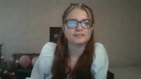 Snapshot of miyabe chatting on March 9, 2025, 10:41 am Milana online show from March 9, 2025, 10:41 am