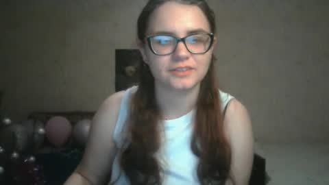 Snapshot of miyabe chatting on March 10, 2025, 4:14 pm Milana online show from March 10, 2025, 4:14 pm