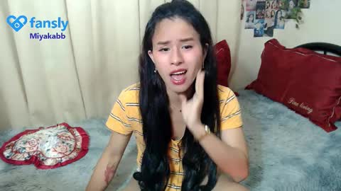 Miyakabebe online show from November 24, 2025, 10:42 pm