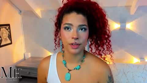 Snapshot of mizzhell_ chatting on November 10, 2025, 11:42 am mizzhell_ online show from November 10, 2025, 11:42 am