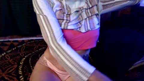 mizziijaie online show from October 6, 2025, 3:20 pm