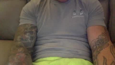 Snapshot of mjg175 chatting on December 8, 2024, 7:32 pm SexyRed online show from December 8, 2024, 7:32 pm