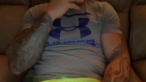Snapshot of mjg175 chatting on December 15, 2024, 5:10 pm SexyRed online show from December 15, 2024, 5:10 pm