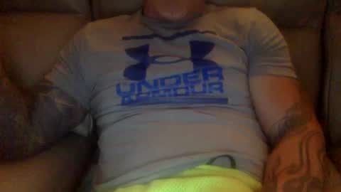 Snapshot of mjg175 chatting on December 18, 2024, 6:03 pm SexyRed online show from December 18, 2024, 6:03 pm