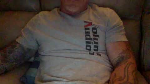 Snapshot of mjg175 chatting on December 21, 2024, 12:59 pm SexyRed online show from December 21, 2024, 12:59 pm