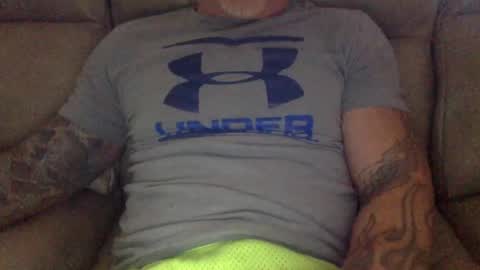 Snapshot of mjg175 chatting on December 22, 2024, 5:53 pm SexyRed online show from December 22, 2024, 5:53 pm